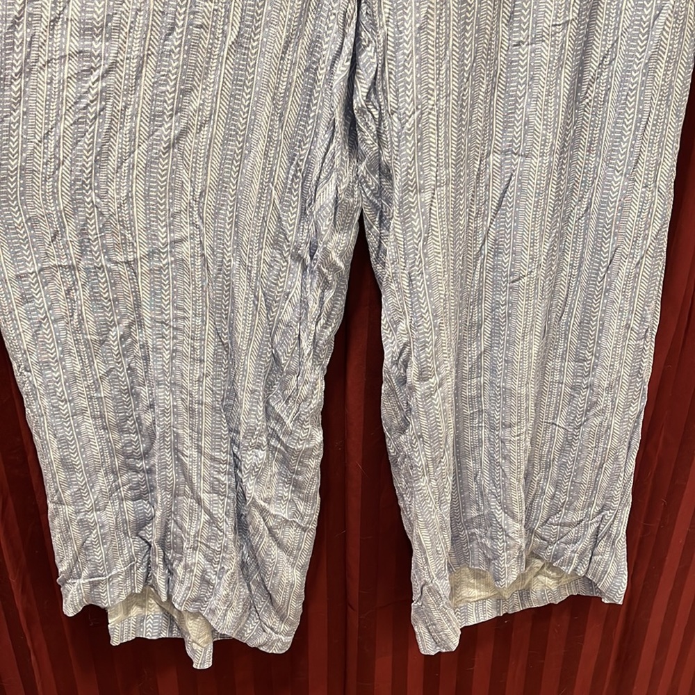 NWT Torrid 3 - light blue boho vertical stripe, gauze, wide leg, belted pants - Picture 5 of 13